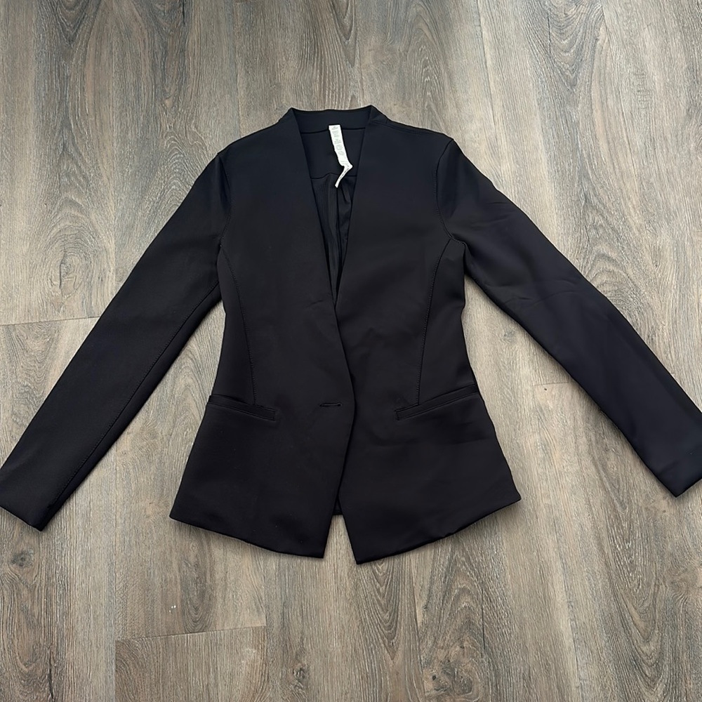 Lululemon blazer
